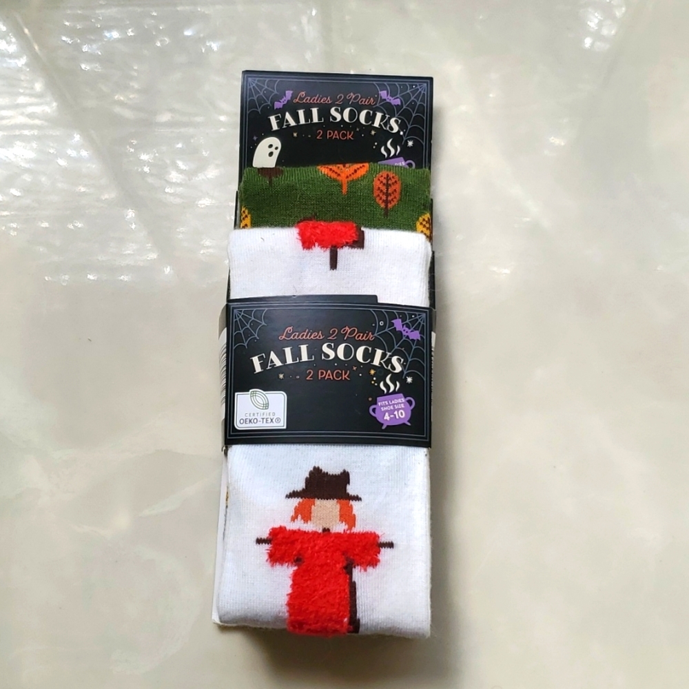 Ladies 2 Pair Fall Socks
